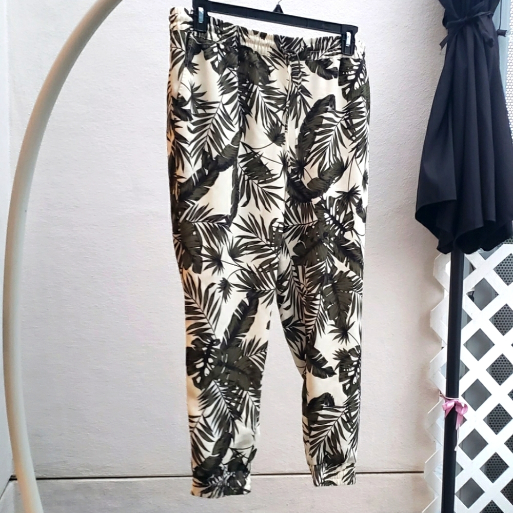 H&M Palm Leaf Jogger - Size XL